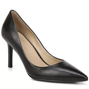 Essential Naturalizer Anna Pumps